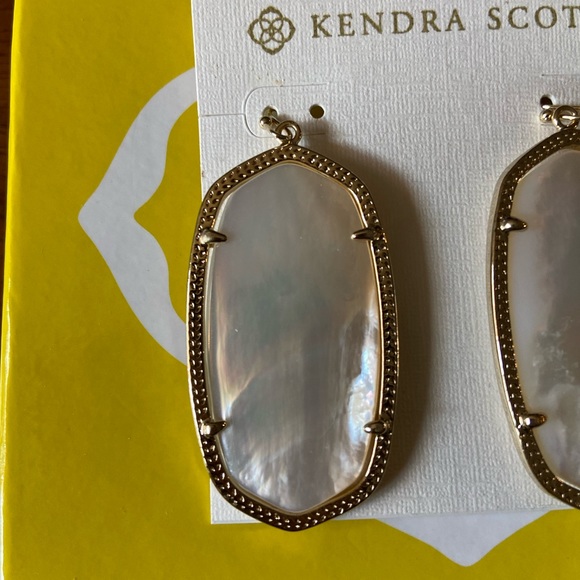 Kendra Scott large bridal earrings - Picture 2 of 2